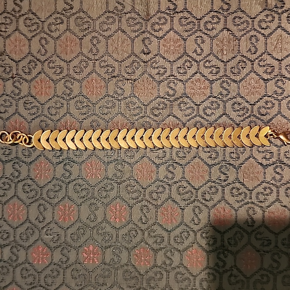 J.Crew Gold Fishtail 6.5" Bracelet